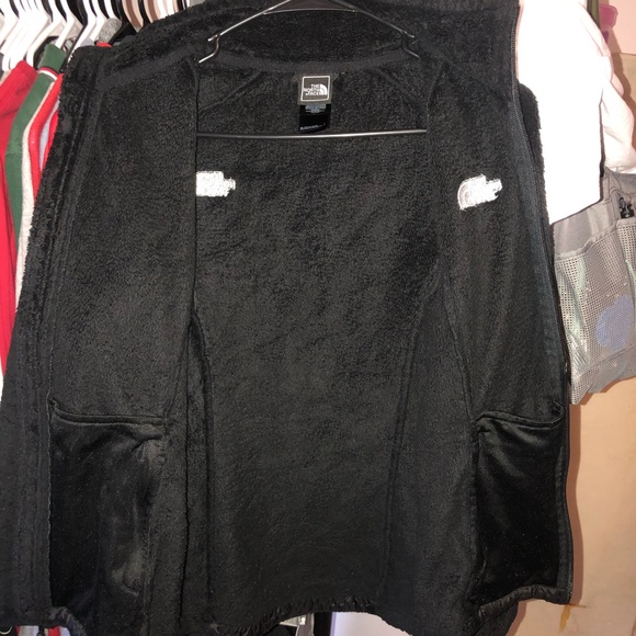 Black north face jacket :) - Picture 4 of 4